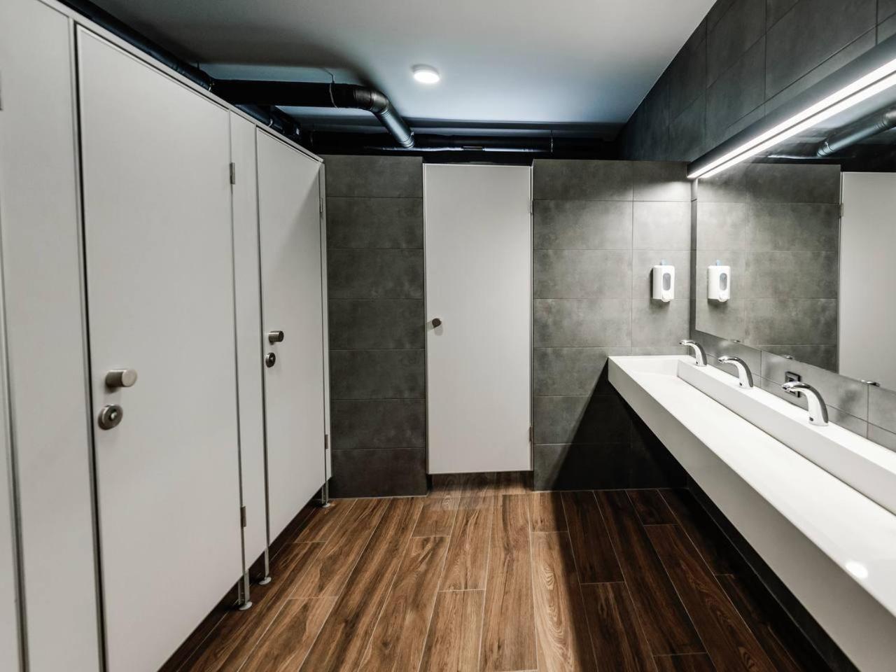 Nesvit Hotel Киев Экстерьер фото
